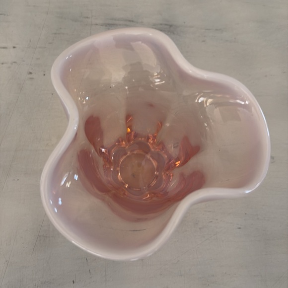 Duncan & Miller Pink Opalescent Canterbury Ruffled Footed Vase - Picture 2 of 4